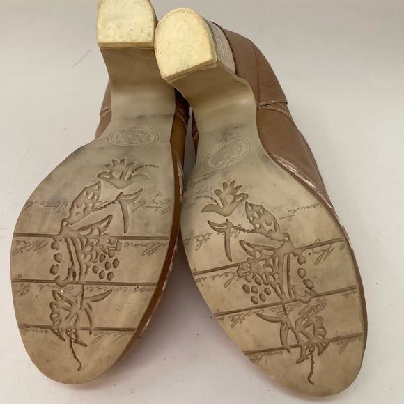 Gold Button Shoes Heels Mod Oxford Retro Taupe Brown Mauve Size 42 - Picture 10 of 10